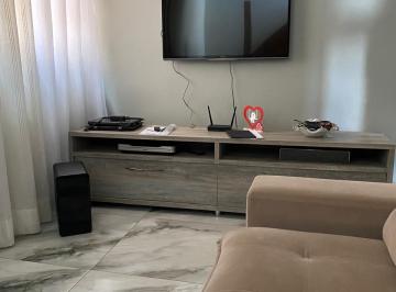Apartamento de 2 quartos, Juiz de Fora · Bairro Jardim de Alá: Ótimo apto 2 quartos com terraço e vaga gar. coletiva.