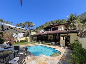Casa · 311m² · 9 Quartos · 2 Vagas · Espaçosa Casa Duplex à Venda no Condomínio Portogalo  Angra dos Reis.