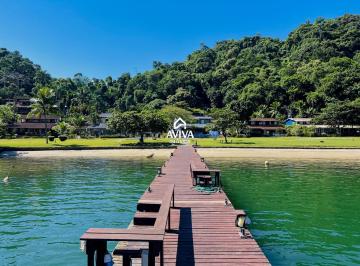 Casa · 300m² · 5 Quartos · 3 Vagas · Maravilhosa casa duplex no Condomínio Angra Azul, localizado em Angra dos Reis.
