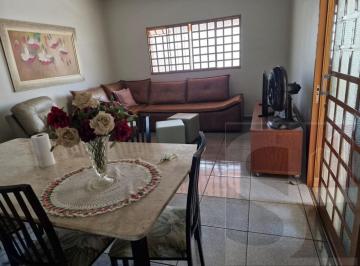 202511251507207267.jpeg · Casa para Venda em Uberlândia, Distrito Industrial, 3 dormitórios, 1 suíte, 2 banheiros, 2 vagas