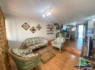 Casa de 3 quartos, Ubatuba · Chalé a poucos passos da areia, com vista privilegiada para o mar!