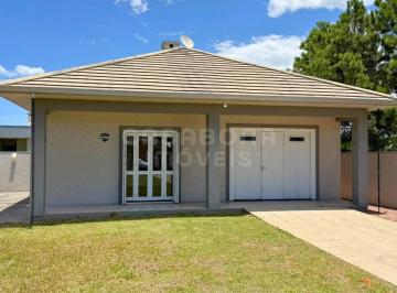 Casa com 2 Dormitórios e Amplo Pátio no Bairro Lagoa da Camboim – Arroio do Sal · Casa com 2 Dormitórios e Amplo Pátio no Bairro Lagoa da Camboim – Arroio do Sal