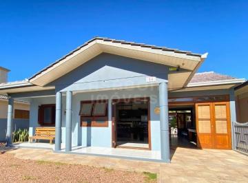Casa Mobiliada com Piscina a Poucos Passos da Praia em Arroio do Sal · Casa Mobiliada com Piscina a Poucos Passos da Praia em Arroio do Sal