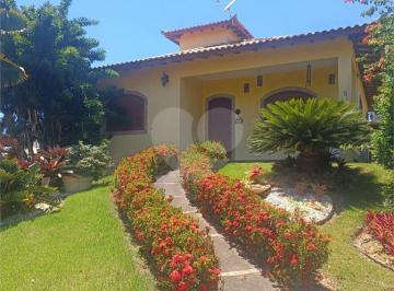 Casa · 206m² · 3 Quartos · 2 Vagas · Condomínio com 3 quartos à venda em Rasa - RJ