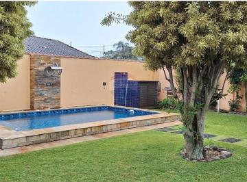 Casa · 224m² · 5 Quartos · 2 Vagas · "Casa com Piscina em Peruíbe - a 600 m da praia."