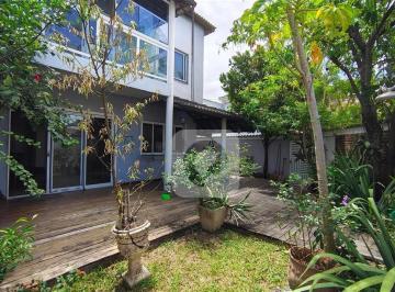 Casa · 298m² · 4 Quartos · 4 Vagas · Casa em Condomínio na Taquara 4 Quartos 298m² Excelente Localização