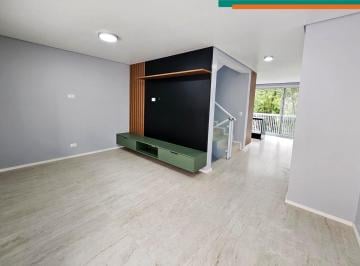 SALA · Sobrado a venda no Granja Vianna, Cotia, SP, com 138 m² de área construída, 3 dormitórios, sendo 1 s