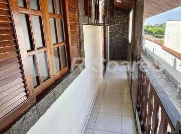 Casa · 73m² · 3 Quartos · 1 Vaga · Casa com três quartos em Valqueire - rua das Azaléas.