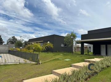 Casa · 130m² · 2 Quartos · 2 Vagas · Casa térrea com 2 dormitórios em condomínio Villa Magari - Sorocaba