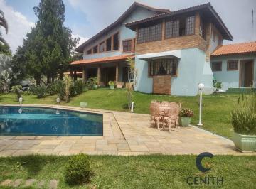 Casa · 1500m² · 4 Quartos · Excelente residência com 480 m² em amplo terreno de 1.500 m²