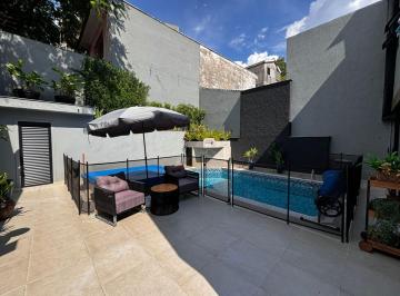 Casa de 3 quartos, São Paulo · Residência Exclusiva no Pq. Mandaqui – 3 Suítes, Piscina e 4 Vagas de garagem