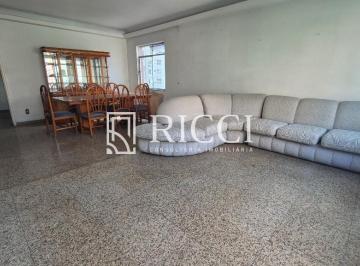 Apartamento no Coração do Gonzaga · Apartamento de 207 m2 à Venda no Coração do Gonzaga.