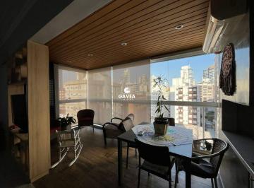 Apartamento · 243m² · 3 Quartos · 2 Vagas · Apartamento à venda no Gonzaga em Santos.