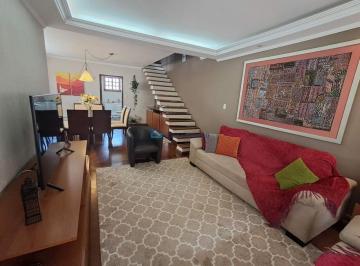 Casa · 146m² · 3 Quartos · 2 Vagas · Sobrado à venda no Planalto Paulista, 3 quartos, suíte, 2 vagas.