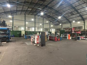 Comercial · 1700m² · Galpão Para Locação com 1700 m² Guarulhos - São Paulo