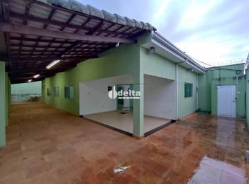 Casa · 300m² · 4 Quartos · 5 Vagas · Casa residencial com 4 quartos sendo 3 suítes disponível para locação e venda no bairro Alto Umuaram