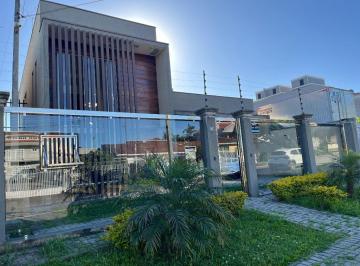 Casa · 251m² · 3 Quartos · 5 Vagas · Sobrado em Sítio Cercado, Curitiba/PR de 251m² 3 quartos à venda por R$ 1.750.000,00
