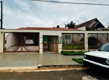 16029715230.jpg · Casa com 4 quartos, sendo 1 suíte na Região Leste                                                   