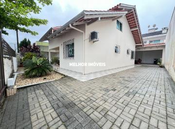 Casa · 98m² · 3 Quartos · 3 Vagas · Casa em Nações, Balneário Camboriú/SC de 98m² 3 quartos à venda por R$ 2.200.000,00
