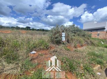 Terreno · 436m² · Lote 436 m² à venda no Jardins Village – Lagoa Santa (MG)

Valor: R$ 349.000
