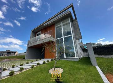 Casa · 245m² · 4 Quartos · 2 Vagas · Casa Alto Padrão em Pedra Branca, Palhoça/SC