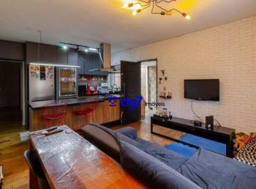 ad24b7655a3d9ac0f9df7268ff601832d14aeb83 · Casa com 2 suítes próximo ao metrô!