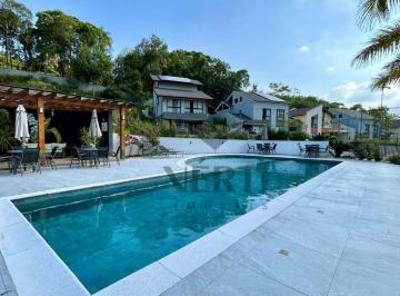 piscina · Design, Conforto e Localização Premium no Villagio di Fiori