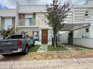 57bdcc34e233fcfaea2cc6dea936e8d66d340c95 · Casa lindíssima completa, condomínio conceito clube, só mudar!