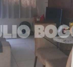 Apartamento · 60m² · 2 Quartos · 1 Vaga · MADUREIRA - PRÓXIMO AO BRT - CONDOMÍNIO FECHADO - CASA REFORMADA - 2 QUARTOS - Á