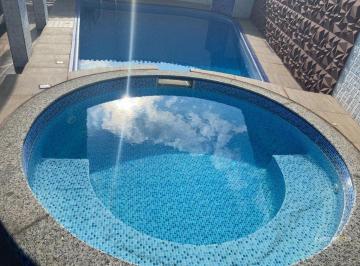 ziiiotq2oti1zdq3ymyxy2my_md · Casa isolada mobiliada à venda no Real, em Praia Grande SP.