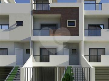 Casa · 245m² · 4 Quartos · 4 Vagas · Sobrado com 4 quartos à venda em Bairro Alto - PR