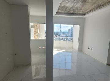 Apartamento de 1 quarto, Itajaí · Amplo apto Novo - 2 vagas - piscina gigante