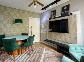 Apartamento · 57m² · 2 Quartos · 1 Vaga · Dois dormitórios mobiliado no bairro Partenon