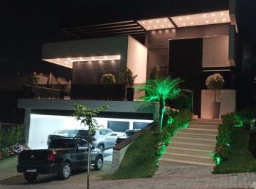 Casa de 3 quartos, Santana de Parnaíba · Oportunidade, Casa no Ithaye 1, com 3 suítes, com closet, piscina, 6 vagas.  