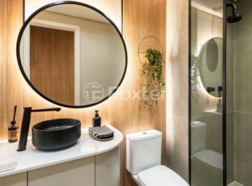 banheiro-moderno-com-box-de-vidro-e-decoracao-clean · Apartamento, 2 dormitórios, 46.6 m², em Santo Amaro