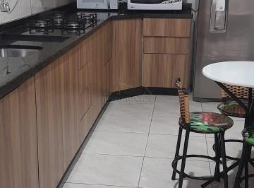 Casa · 64m² · 2 Quartos · 1 Vaga · Casa á venda na Fazenda Rio Grande, em localização