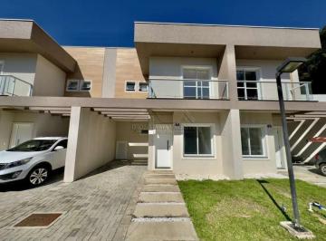 Casa · 110m² · 3 Quartos · 2 Vagas · Excelente sobrado em condomínio à venda em Curitib