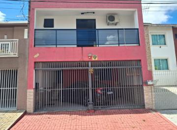 Casa · 140m² · 4 Quartos · 1 Vaga · Sobrado aconchegante de 4 quartos, sendo 1 suíte e