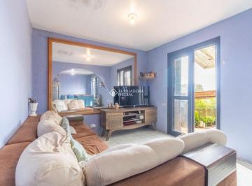 Casa · 108m² · 2 Quartos · 1 Vaga · Casa com amplo terreno