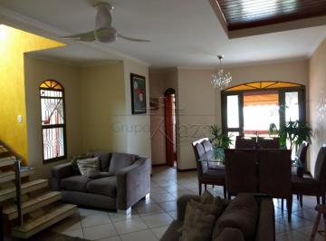 Casa · 250m² · 3 Quartos · 2 Vagas · Oportunidade - Casa Sobrado - Altos de Santana - Jacareí - 3 Dormitórios - 190m².