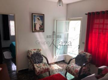Casa · 135m² · 3 Quartos · 1 Vaga · Casa Padrão - Jardim Bela Vista - Jacareí - 3 Dormitórios - 135m².