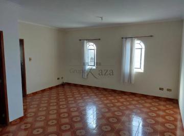 Casa · 250m² · 3 Quartos · 3 Vagas · Oportunidade - Casa - Centro - Jacareí - 3 Dormitórios - 153m².