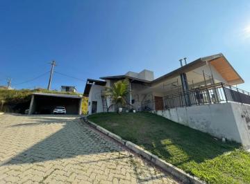 Casa · 1955m² · 3 Quartos · 3 Vagas · Oportunidade - Casa em condomínio - Jardim São Silvestre - Condomínio Vale dos Lagos - 3 Dormitórios