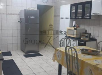 Casa · 155m² · 3 Quartos · 2 Vagas · Casa Sobrado - Jardim Califórnia - 3 Dormitórios sendo 1 suíte - 155m²