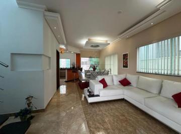 Casa · 250m² · 4 Quartos · 4 Vagas · Oportunidade - Casa em Condomínio - Crytal Park - Parque Califórnia - 4 Dormitórios - 225m².