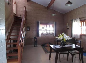 Rural · 165m² · 3 Quartos · 10 Vagas · Rural Chácara em Jacareí