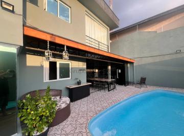 Casa · 233m² · 4 Quartos · 2 Vagas · Oportunidade - Casa Sobrado - Residencial Santa Paula - 4 Dormitórios - 262m²