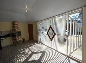 Casa · 220m² · 4 Quartos · 3 Vagas · Oportunidade - Casa - Santa Paula - Jacareí - 4 Dormitórios - 220m².