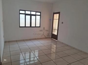 Casa · 233m² · 4 Quartos · 2 Vagas · Casa - Jacareí - Jardim Bela Vista - 4 Dormitórios - 205m².