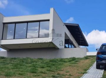 Casa · 1200m² · 3 Quartos · 4 Vagas · Casa Condomínio em Caçapava